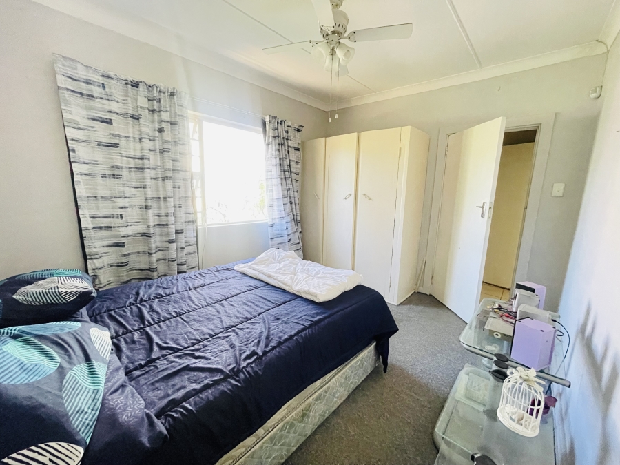 3 Bedroom Property for Sale in Summerpride Eastern Cape